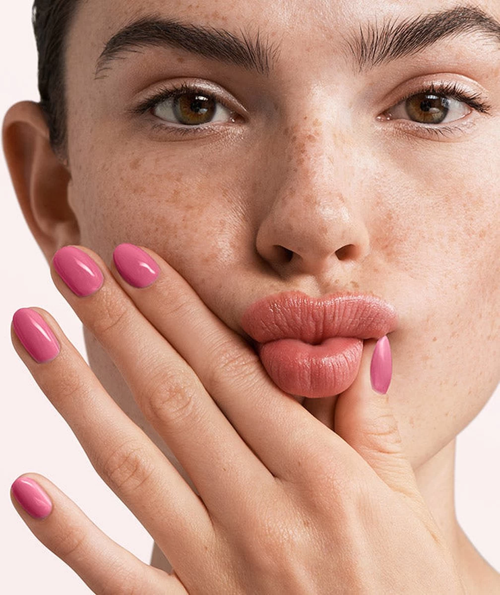 Pink Gellac - Punch Pink - Gellak - Vegan - Roze - Glanzend - 15ml 5 Pink Gellac - Punch Pink - Gellak - Vegan - Roze - Glanzend - 15ml - Afbeelding 3