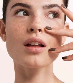 Pink Gellac - Hazelnut Brown - Gellak - Vegan - Bruin - Creamy Finish - 15 Ml -Cosmeticawinkel 1050x1200 20