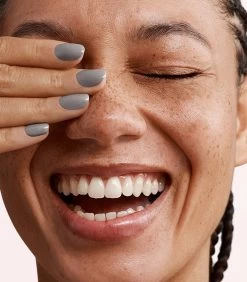 Pink Gellac - Satin Grey - Gellak - Vegan - Grijs - Glanzend - 15ml -Cosmeticawinkel 1050x1200 26