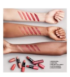 M·A·C Mistletoe Matte Powder Kiss Lipstick - Limited Edition Make-up Set -Cosmeticawinkel 1098x1200 1