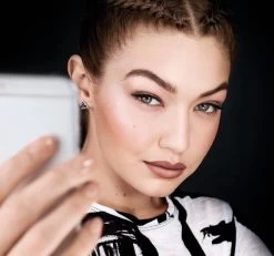 Maybelline Master Camo Concealer Palette - 1 Light -Cosmeticawinkel 1200x1120 1