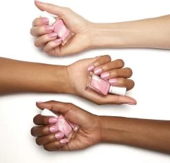 Essie - Gel Couture™ - 150 Haute To Trot - Roze - Langhoudende Nagellak - 13,5 Ml 17 Essie - Gel Couture™ - 150 Haute To Trot - Roze - Langhoudende Nagellak - 13,5 Ml -Cosmeticawinkel 1200x1150 1