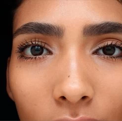 Rimmel London Extra Super Lash Mascara - 001 Black 28 Rimmel London Extra Super Lash Mascara - 001 Black -Cosmeticawinkel 1200x1197 27