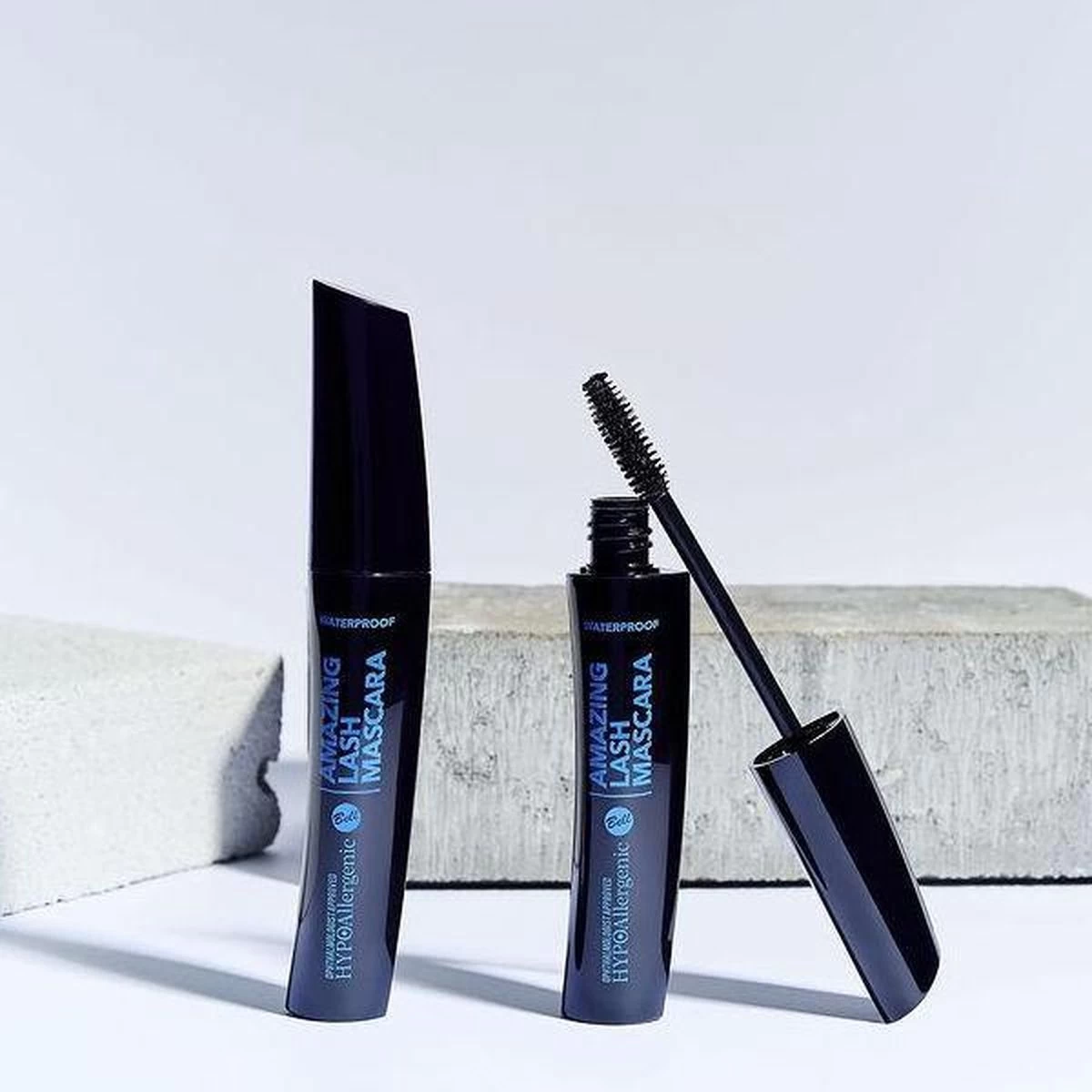 Hypoallergenic – Hypoallergene Amazing Lash Waterproof Mascara 01 4 Hypoallergenic – Hypoallergene Amazing Lash Waterproof Mascara 01 - Afbeelding 2