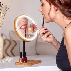 Lanaform - Bamboo Mirror - Oplaadbare Staande Spiegel ×1 · ×3 - Elegant Design Van Bamboe Met Zwarte Poedercoatingafwerking - Ledlampen Met Lange Levensduur -Cosmeticawinkel 1200x1200 1781