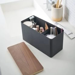 Yamazaki Opbergbox Make Up - Sanitair - Zwart 17 Yamazaki Opbergbox Make Up - Sanitair - Zwart -Cosmeticawinkel 1200x1200 1909