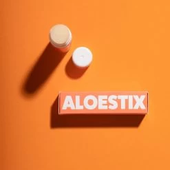 Aruba Aloe Original Lippenbalsem | Aloë Vera, Kokosolie, Sheaboter En Vitamine E 5 Aruba Aloe Original Lippenbalsem | Aloë Vera, Kokosolie, Sheaboter En Vitamine E -Cosmeticawinkel 1200x1200 648