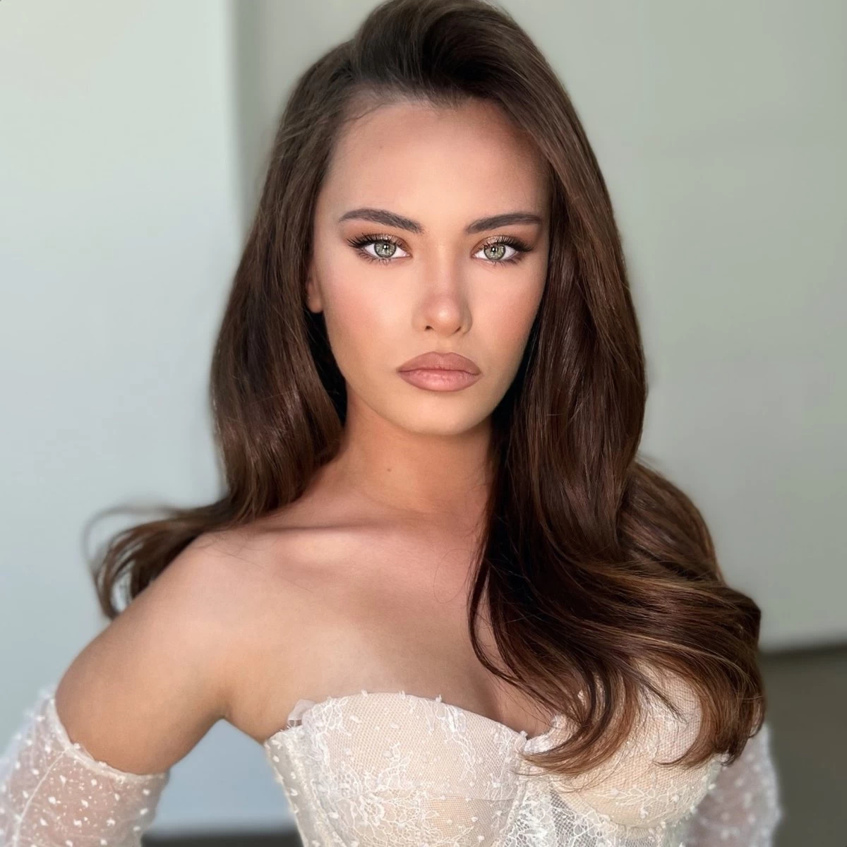 Meroda Universal Concealer - 1C | Lichtbeige Met Neutrale Ondertonen Voor De Hele Lichte Tot Lichte Huid - 30ml 8 Meroda Universal Concealer - 1C | Lichtbeige Met Neutrale Ondertonen Voor De Hele Lichte Tot Lichte Huid - 30ml - Afbeelding 6