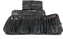 De Ultieme Make-up Ervaring: Cosmetische Spiegel Met 16 LED's En Set Van 24 Professionele Make-up Kwasten - Perfect Voor Een Vlekkeloze En Verlichte Look! Spiegel - Kwasten - Make-up Kwasten - Make-up Spiegel - Verlichting - LED - -Cosmeticawinkel 1200x757 5