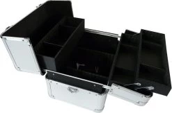 Veronica NAIL-PRODUCTS - Aluminium Koffer - Zilver - 3 Vaks - Draagriem En Afsluitbaar - Beautycase Voor Nagel, Pedicure, Manicure, Visagie, Make-up, Kapper Spullen. -Cosmeticawinkel 1200x791 5