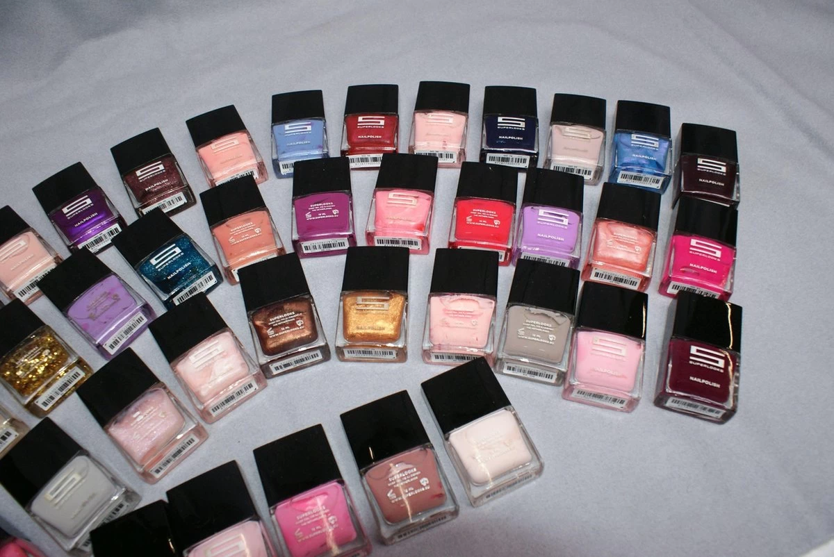 Superlooks Nagellak Assortiment 44 Kleuren 4 Superlooks Nagellak Assortiment 44 Kleuren - Afbeelding 2