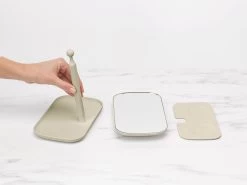 Brabantia ReNew Make-up Spiegel - Met Accessoireschaal - Soft Beige -Cosmeticawinkel 1200x899 12