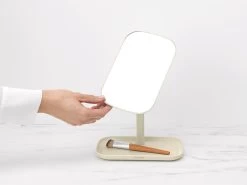 Brabantia ReNew Make-up Spiegel - Met Accessoireschaal - Soft Beige -Cosmeticawinkel 1200x900 21