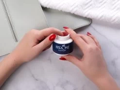 Herome Easydip Nagellakremover Nagellakverwijderaar - In Een Potje Met Ingebouwde Borsteltjes - Navulbaar Met Caring Nail Polish Remover -Cosmeticawinkel 1200x900 3