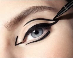 L’Oréal Paris Superliner Tattoo Signature - Black - Eyeliner -Cosmeticawinkel 1200x945 2