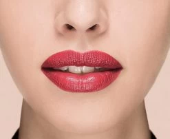 L'Oréal Paris X Isabel Marant Lippenstift - Limited Edition - 05 Pigalle Western - Rood 17 L'Oréal Paris X Isabel Marant Lippenstift - Limited Edition - 05 Pigalle Western - Rood -Cosmeticawinkel 1200x979 2