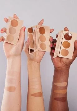 Rimmel London Rimmel Insta Conceal & Contour Palette 10 Rimmel London Rimmel Insta Conceal & Contour Palette -Cosmeticawinkel 833x1200 1