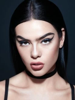 Rimmel London Extra Super Lash Mascara - 001 Black 27 Rimmel London Extra Super Lash Mascara - 001 Black -Cosmeticawinkel 899x1200 11