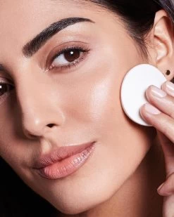 Max Factor Miracle Touch Compact Foundation - 070 Natural -Cosmeticawinkel 960x1200 10