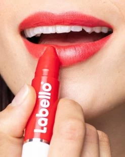Labello Crayon Lipstick Poppy Red -Cosmeticawinkel 960x1200 5