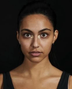 Maybelline Master Camo Correcting Pen Concealer - 40 Yellow -Cosmeticawinkel 975x1200 3